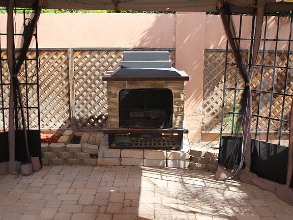 4th image of 243 N Cottonwood Dr