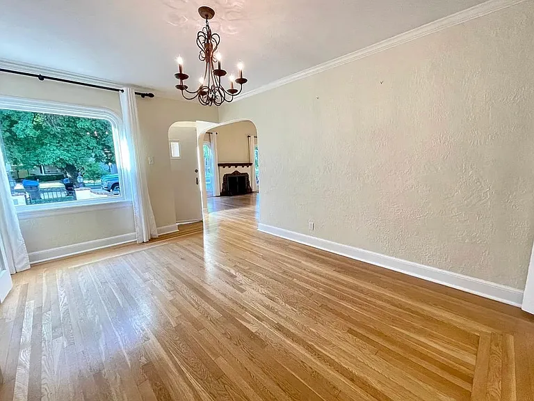 1127 Clark Way — Photo 21