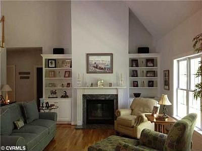 2nd image of 11937 Carters Creek Dr