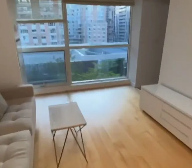 386 Yonge St #817 — Photo 6