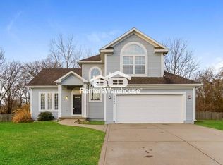 1665 SE Dalton Dr, Lees Summit, MO 64081