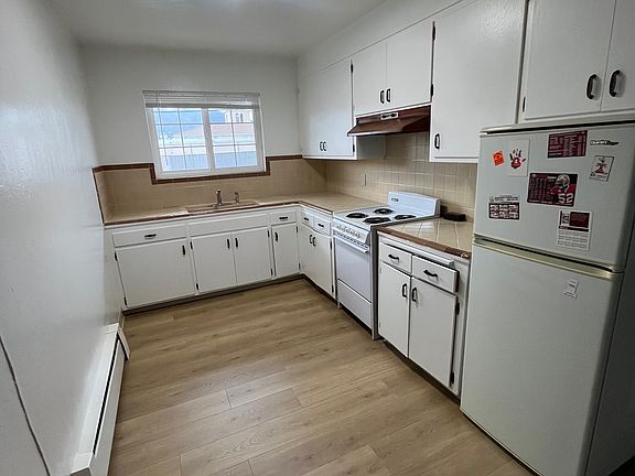 3rd image of 145 W Market St APT 6