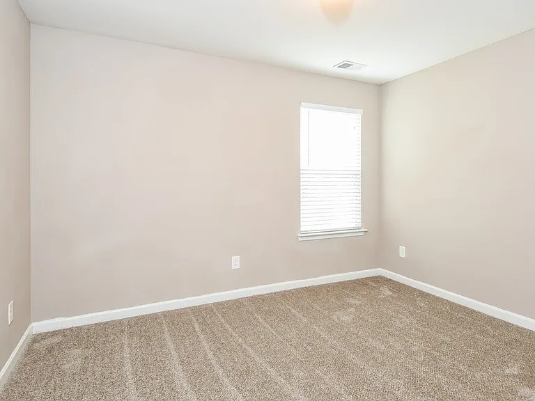 602 Fieldcrest Dr — Photo 13