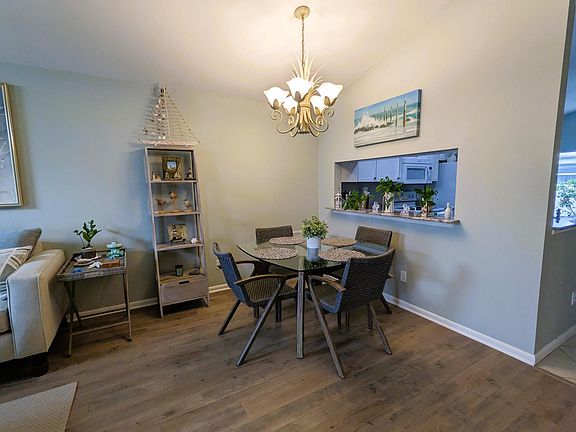 5th image of 1200 NW Lombardy Drive