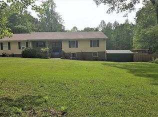 6373 Escoe Dr, Loganville, GA 30052