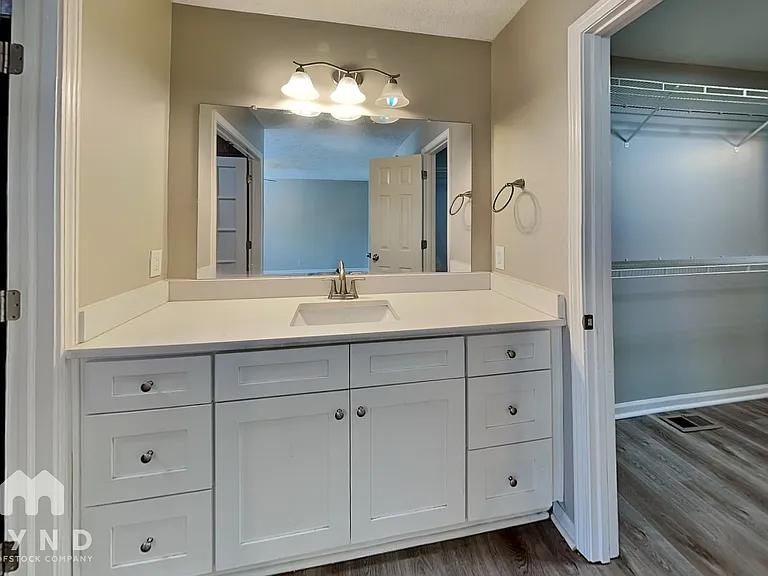 3100 Creekview Ln — Photo 12