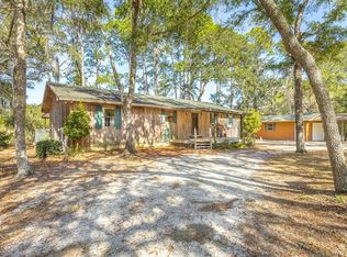 38 Autumn Ln, Panacea, FL 32346