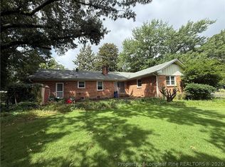 501 Thorngate Dr, Fayetteville, NC 28303