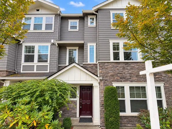 23947 SE 45th Ter, Issaquah, WA 98029