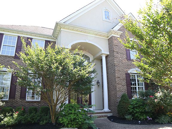 4th image of 1743 Pheasant Hollow Ln