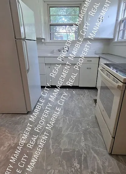 1812 Cedar Ln — Photo 12