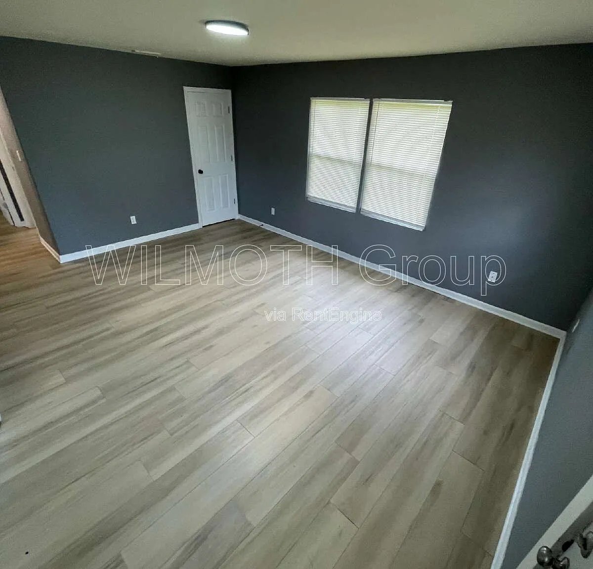 2 bed, 1.0 bath, 816 sqft, $845 — Photo 2