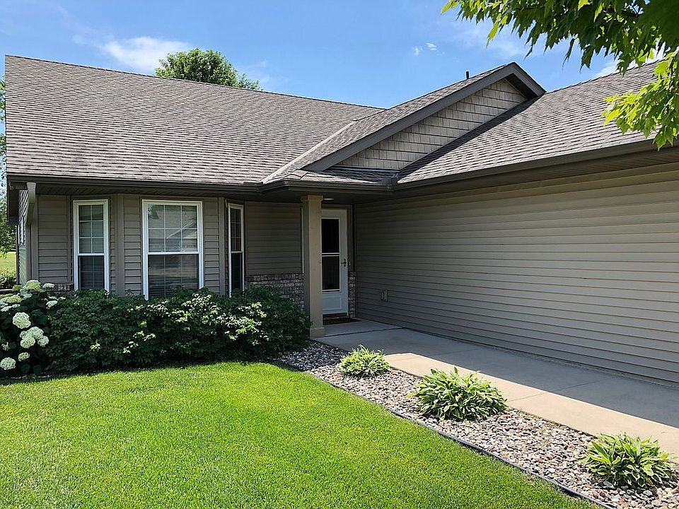 1st image of 1221 Cypress Dr