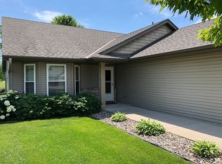 1221 Cypress Dr, Annandale, MN 55302
