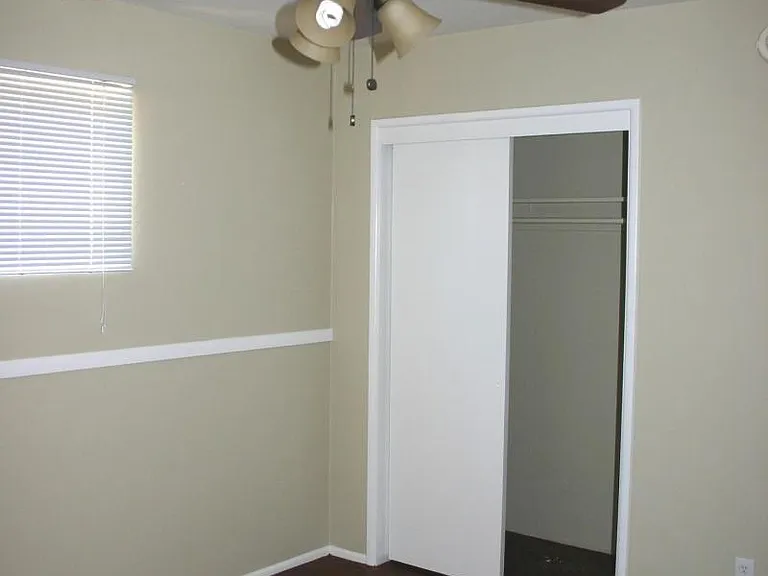 1422 E Blacklidge Dr — Photo 7