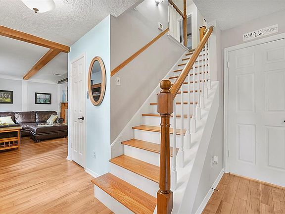 4th image of 3306 Highland Laurels Dr