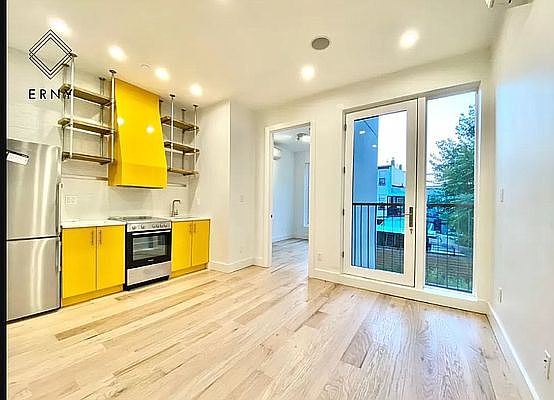 2nd image of 129 Troutman St #4R