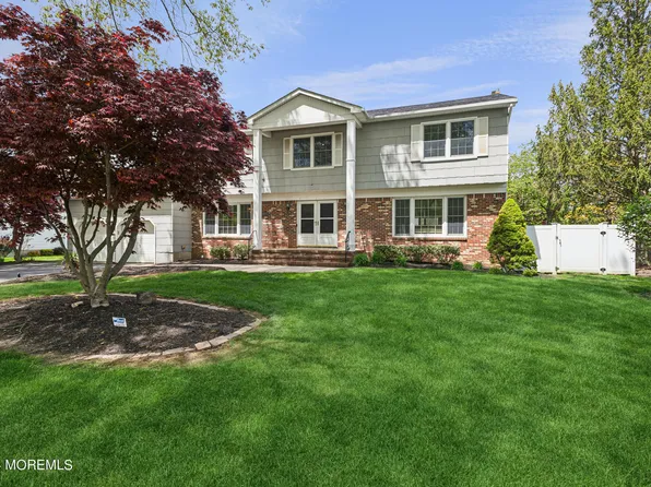 79 Rockwell Circle, Marlboro, NJ 07746