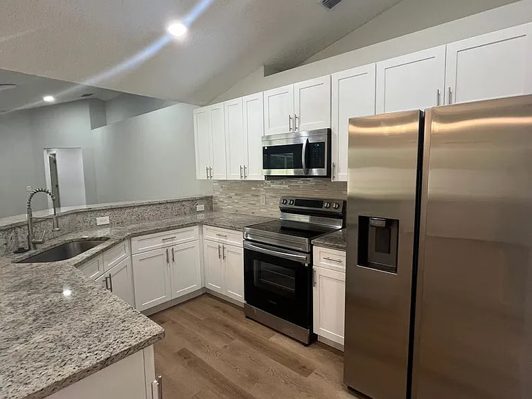 15 Postman Ln — Photo 4