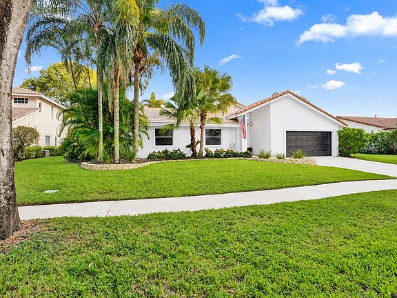 2nd image of 3516 Pine Haven Circle