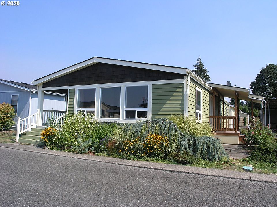 1st image of 300 SW 7th Ave Unit 303