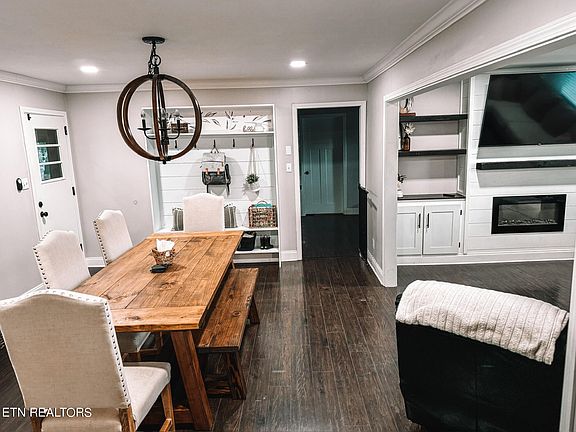 5th image of 1730 Wintergreen Cir