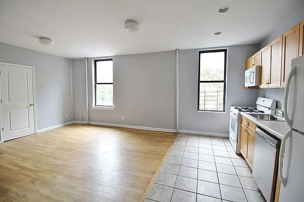 Rented by Julianna Realty Corp | media 21