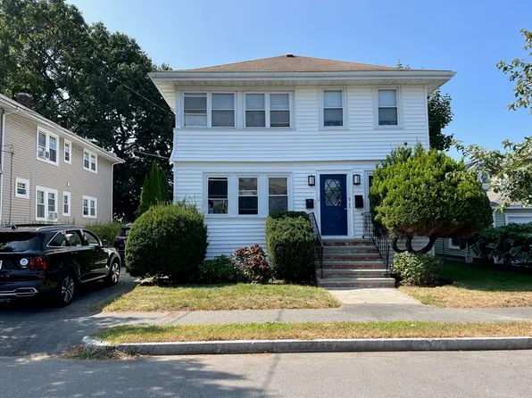 9 Taylor St, Quincy, MA 02170