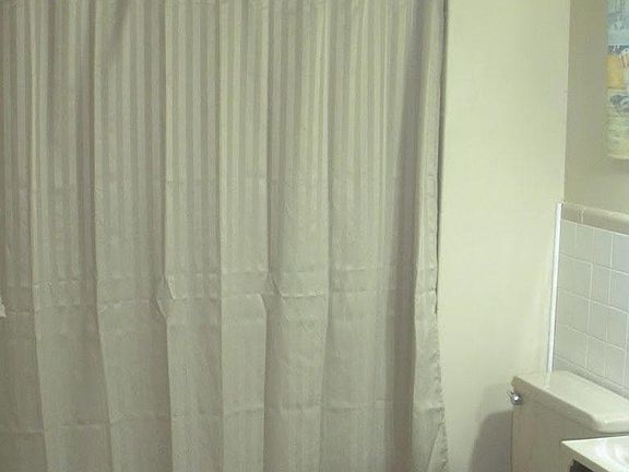 4th image of 498 Laurel Brook Dr APT D
