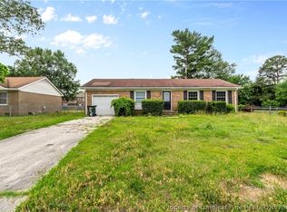 7451 Ryan St, Fayetteville, NC 28314
