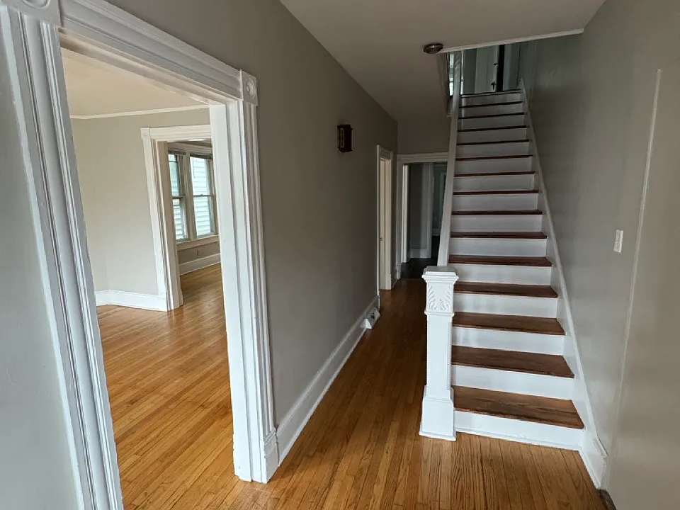 121 W John St