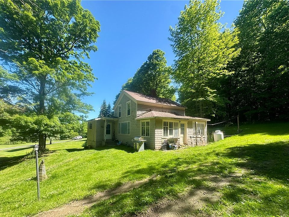 1st image of 140 Camp Hill Rd