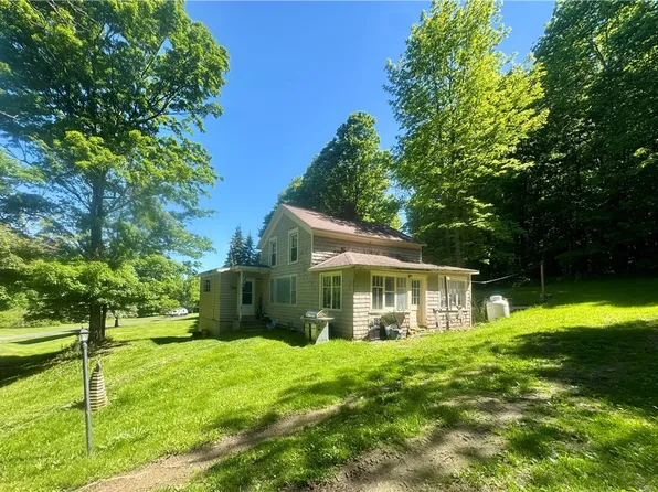 140 Camp Hill Rd, South New Berlin, NY 13843