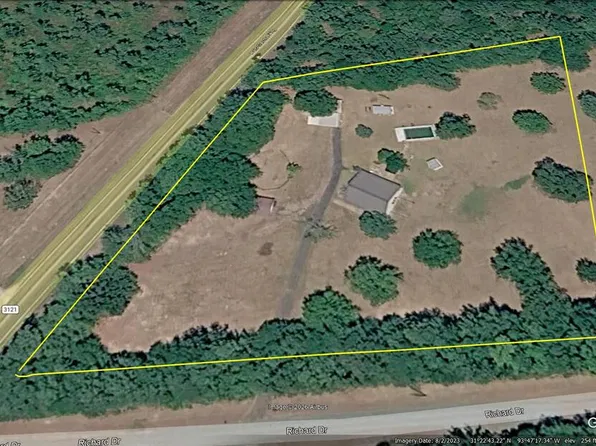155 Richard Dr, Hemphill, TX 75948