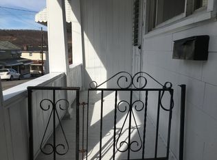 33 Jones St, Lansford, PA 18232