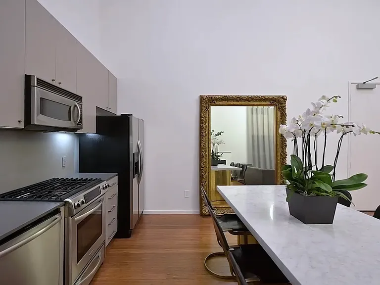 7062 Hawthorn Ave — Photo 7