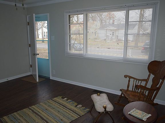 Living room - front door