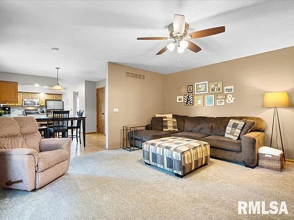 4th image of 4745 Mayfield Dr
