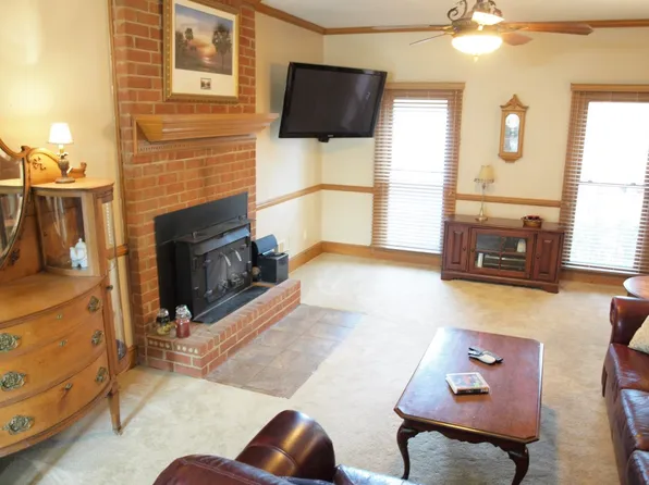 300 Valley Springs Rd, Columbia, SC 29223
