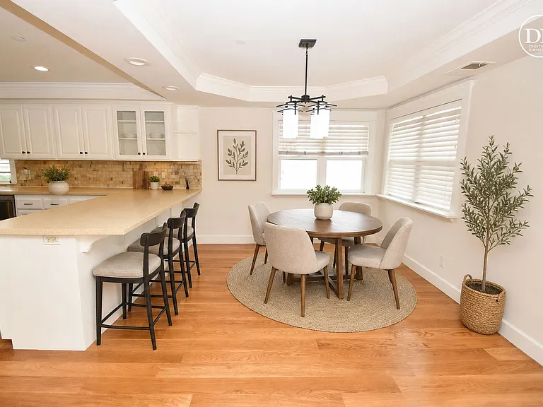 Breakfast Nook