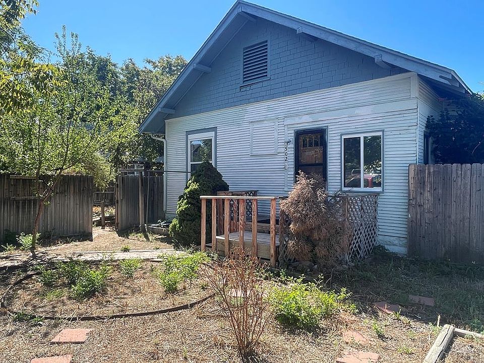 2nd image of 1502 E 9th St