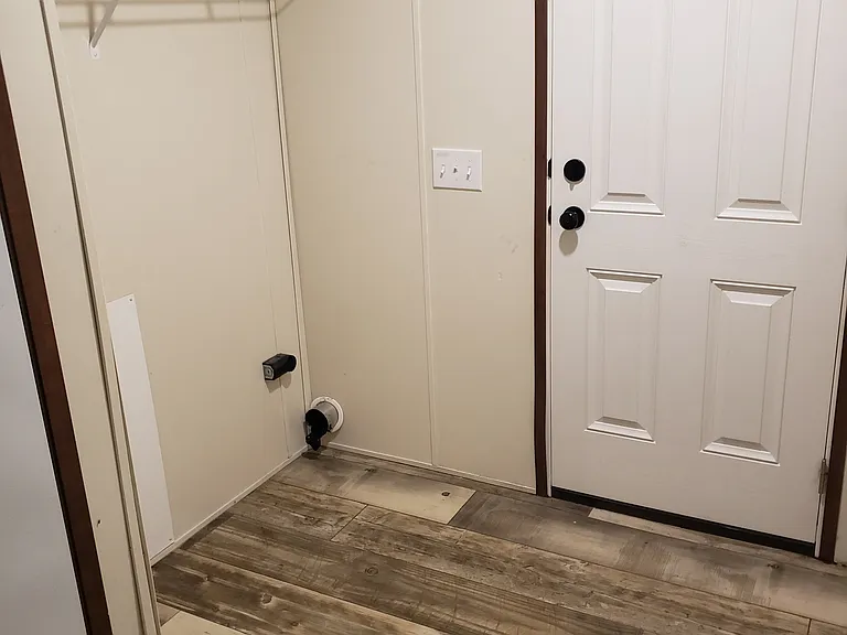 1513 County Road 2300 N #18 — Photo 6