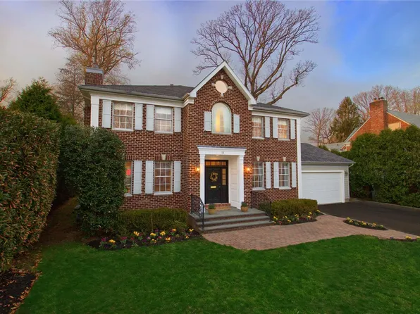 53 Mason Drive, Manhasset, NY 11030