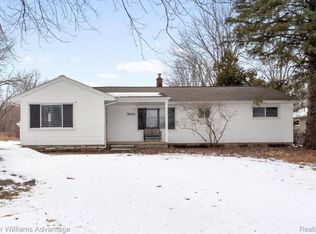 30456 West Rd, New Boston, MI 48164