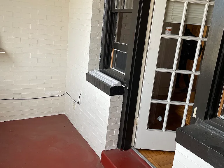 5914 Walnut St #301 — Photo 9