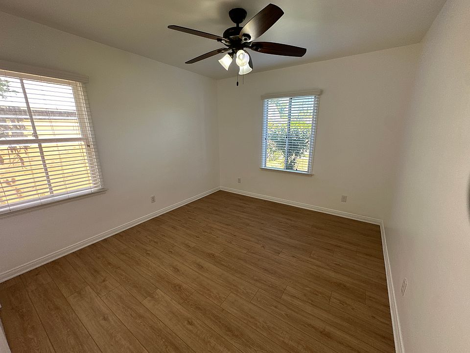 Front corner bedroom.