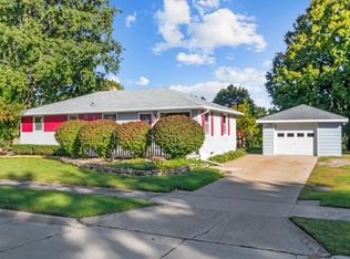 408 W 15th St, Kaukauna, WI 54130