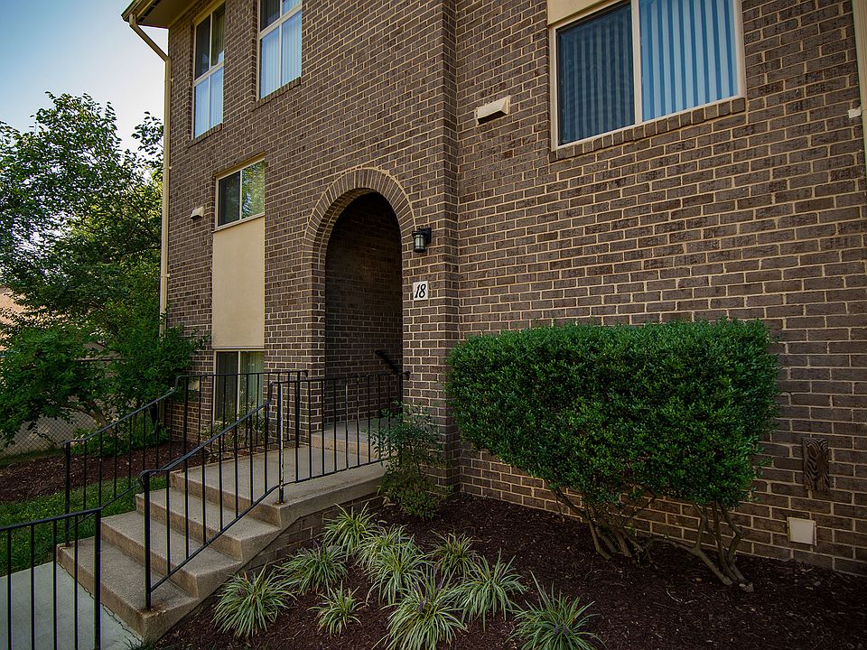 Maplewood Villas Apartments Building Exterior 27