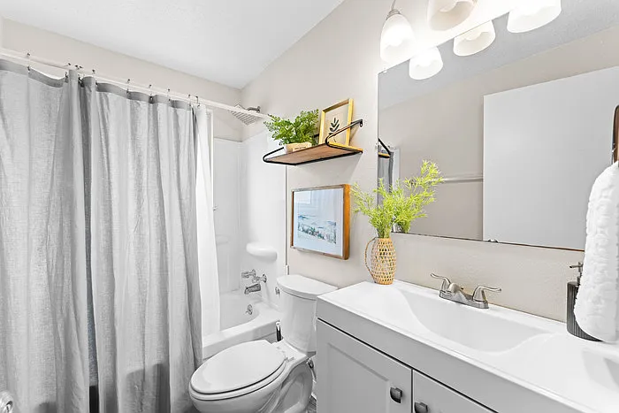 2077 S Atlantic St — Photo 10