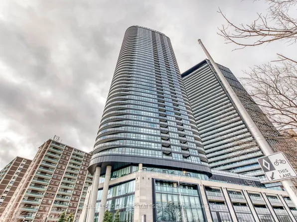 585 Bloor St E #1320, Toronto, ON M4W 0B3